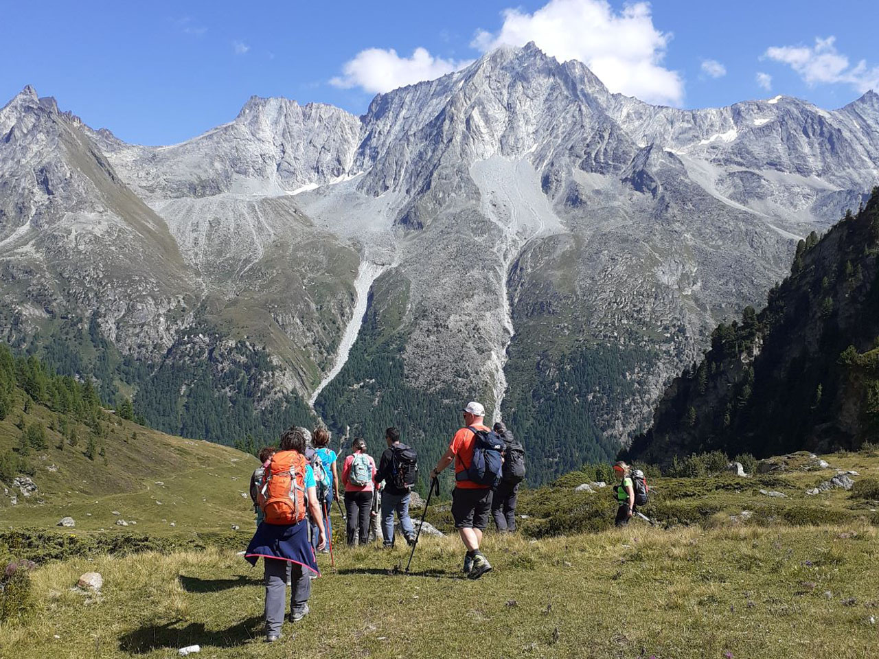 Glaciers rocheux et instabilités de terrain en zone de permafrost